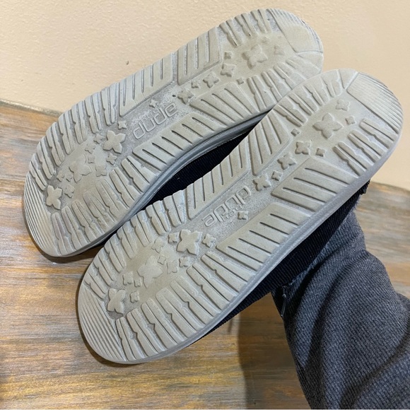 Hey Dude Wendy Corduroy Slip On Comfort Shoes Black Fabric Casual Womens 6 - Picture 6 of 8